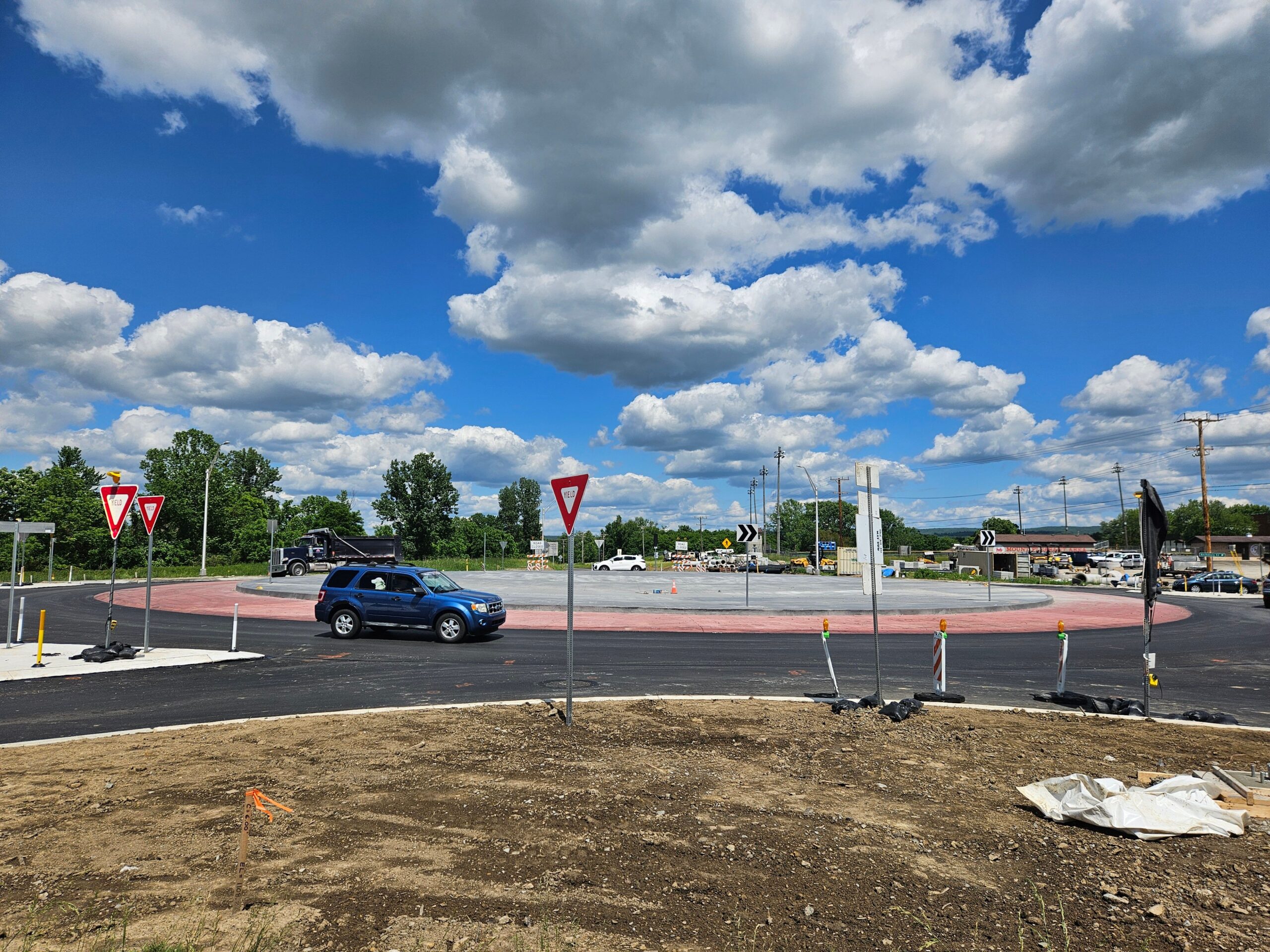 Route 981/Route 2021/Route 2027 (Norvelt) elliptical Roundabout